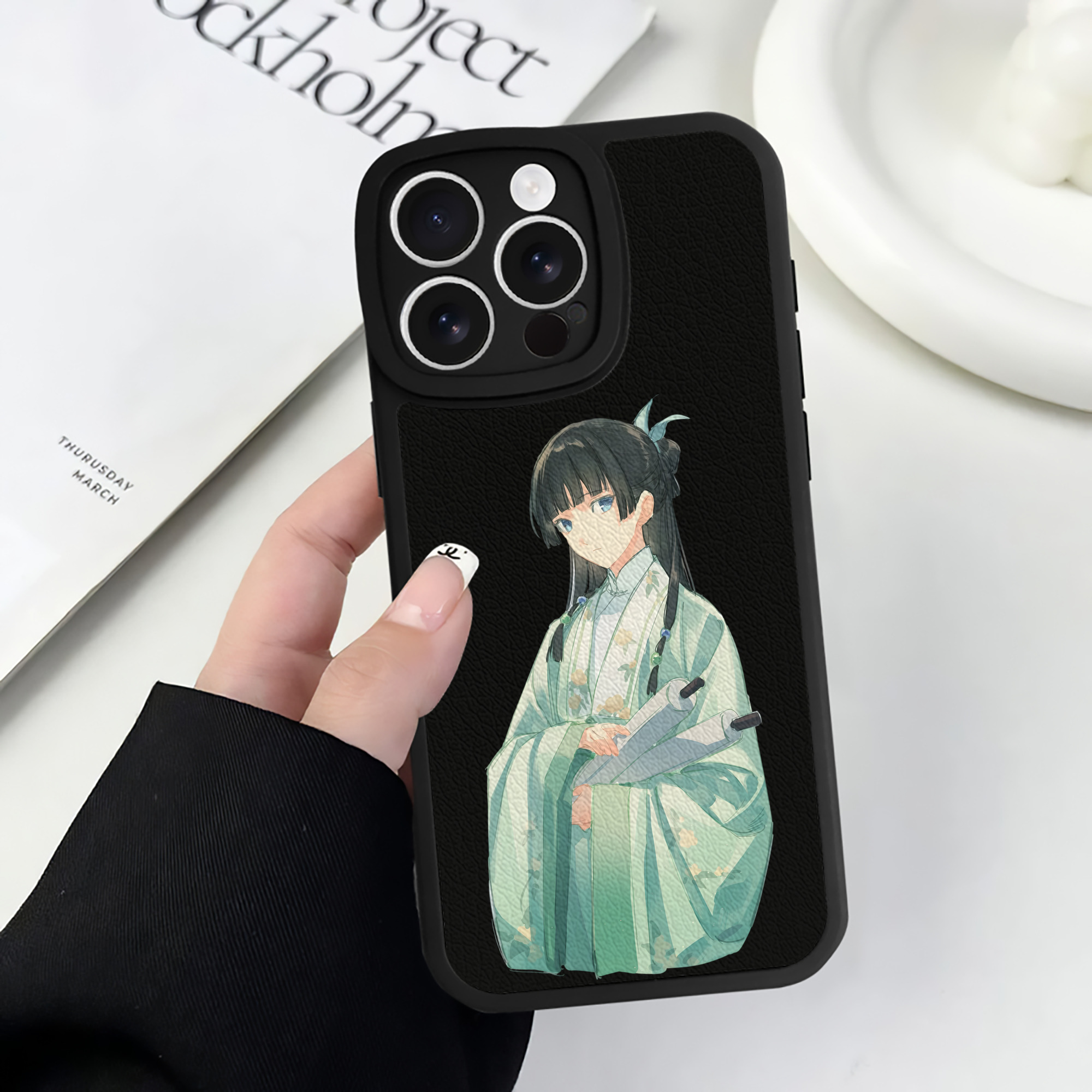 薬屋のひとりごと The Apothecary Diaries 【iPhone 16シリーズ対応】シリコンスマホケース（レザー調） 材質：シリコン